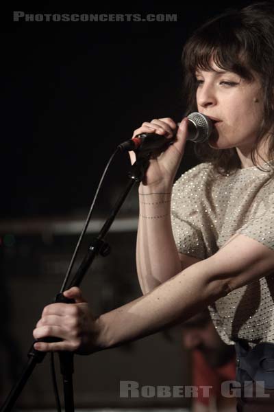 JESCA HOOP - 2010-03-29 - PARIS - La Maroquinerie - 